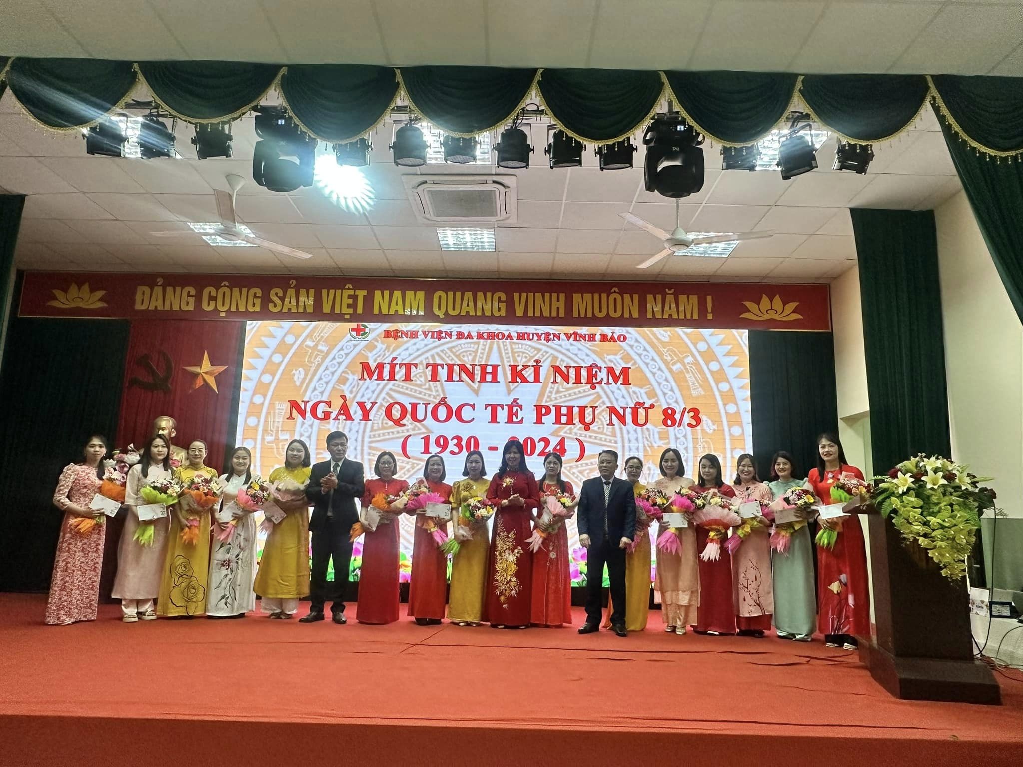 BỆNH VIỆN ĐA KHOA HUYỄN VĨNH BẢO TỔ CHỨC KỶ NIỆM NGÀY QUỐC TẾ PHỤ NỮ 8/3